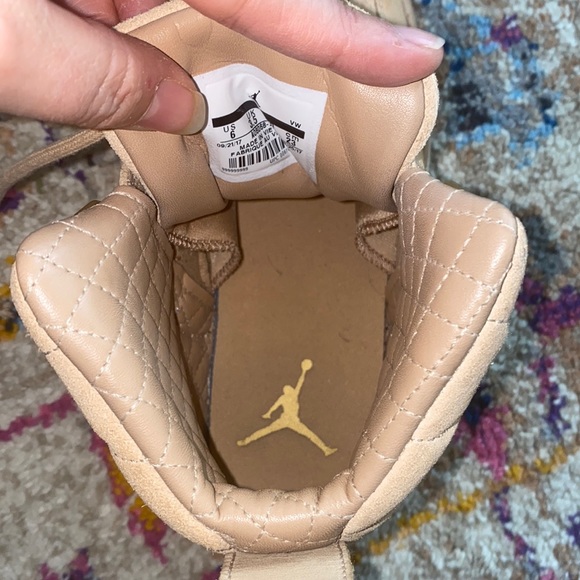 Nike Jumpman Air Jordan 12 Retro Tan Size 6 - Picture 9 of 10